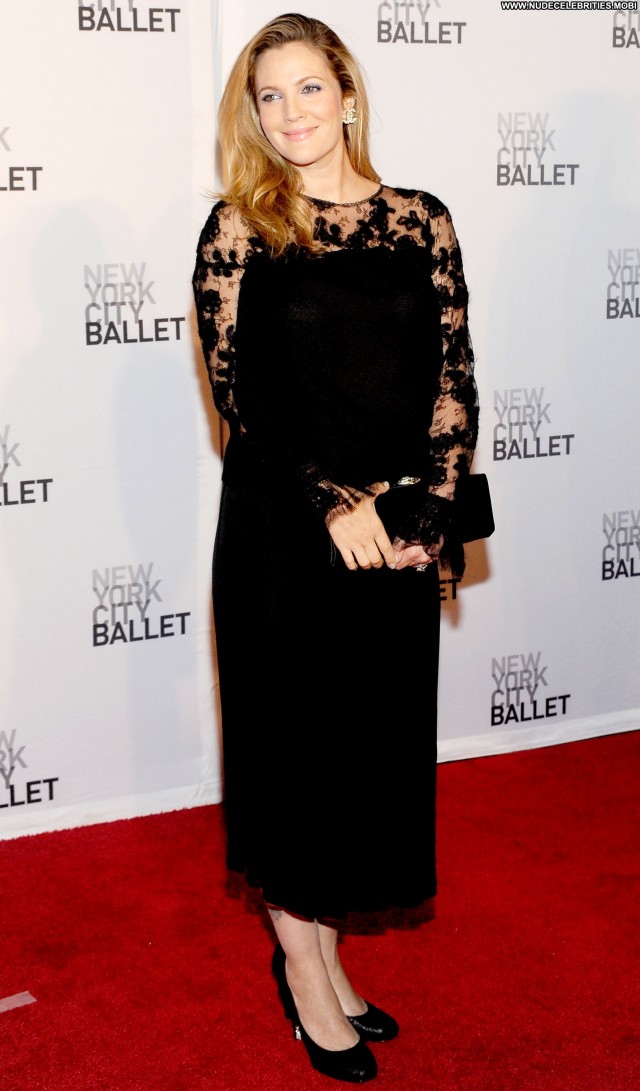 Drew Barrymore New York Babe Posing Hot New York Nyc Celebrity