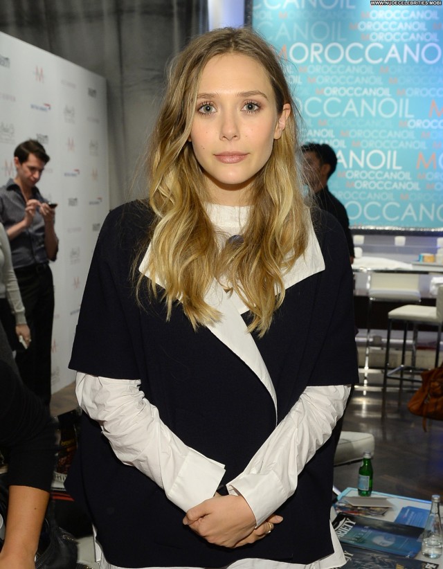 Elizabeth Olsen Elizabeth High Resolution Babe Posing Hot Beautiful