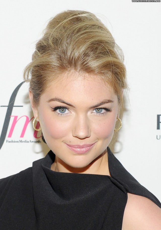 Kate Upton No Source Awards Posing Hot Beautiful Babe Nyc High ...