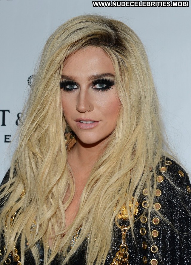 Kesha Nightclub In Las Vegas  Posing Hot Beautiful High Resolution