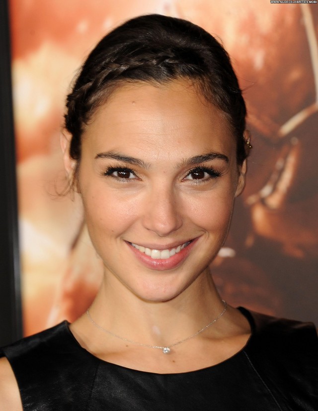 Gal Gadot No Source Posing Hot Celebrity Babe Beautiful High