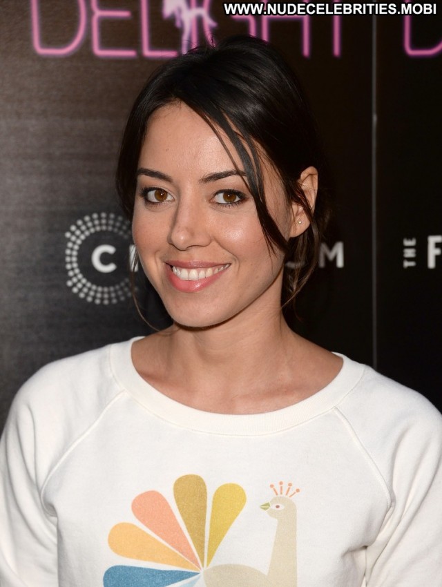 Aubrey Plaza Afternoon Delight High Resolution Posing Hot Hollywood