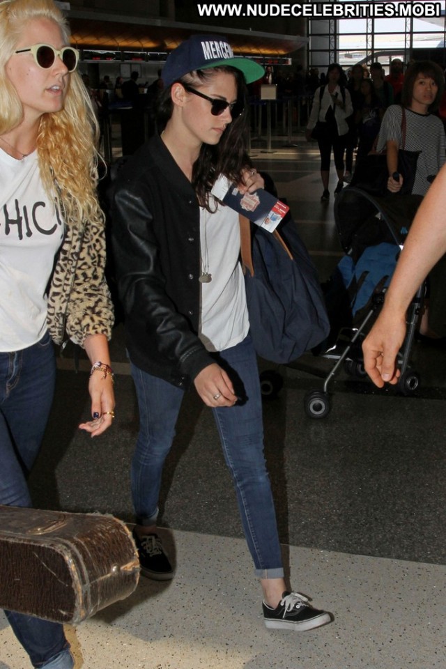 Kristen Stewart Lax Airport  Lax Airport Celebrity High Resolution