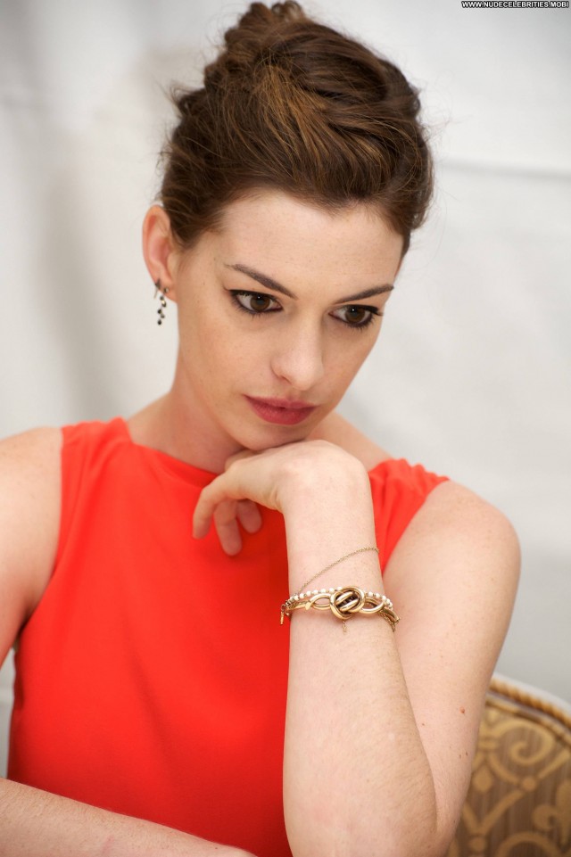 Anne Hathaway Photoshoots Posing Hot Celebrity New York Babe