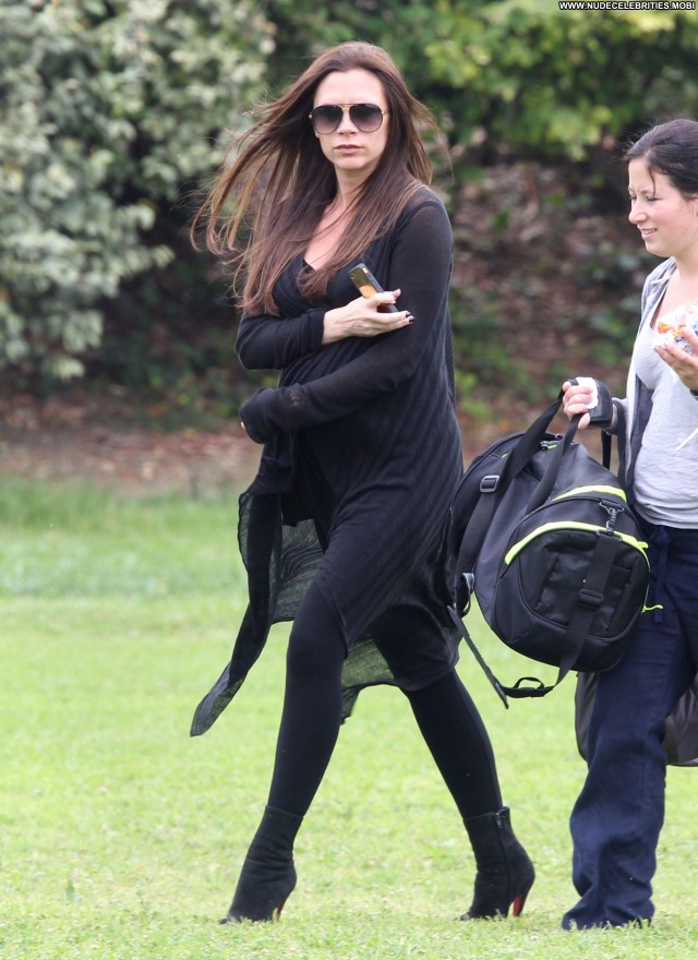 Victoria Beckham Los Angeles Pregnant Black Babe Beautiful Posing Hot