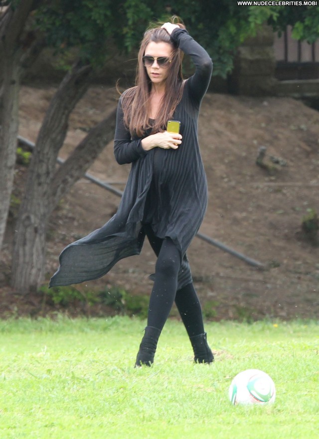 Victoria Beckham Los Angeles High Resolution Beautiful Mom Los