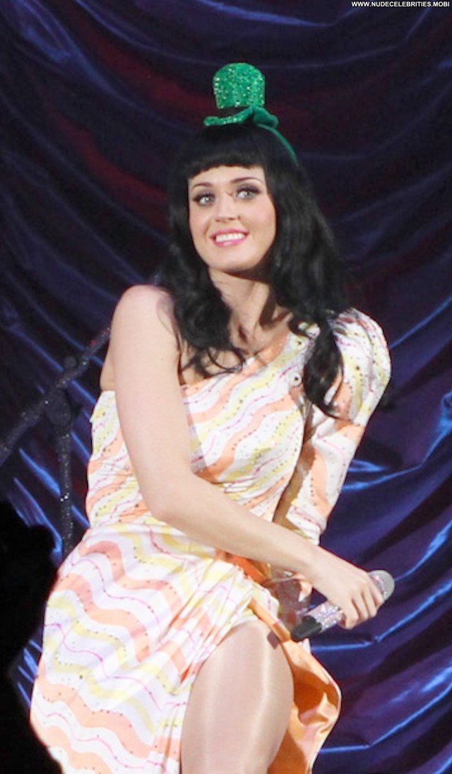 Katy Perry Performance High Resolution Hat Stage Uk Celebrity Babe