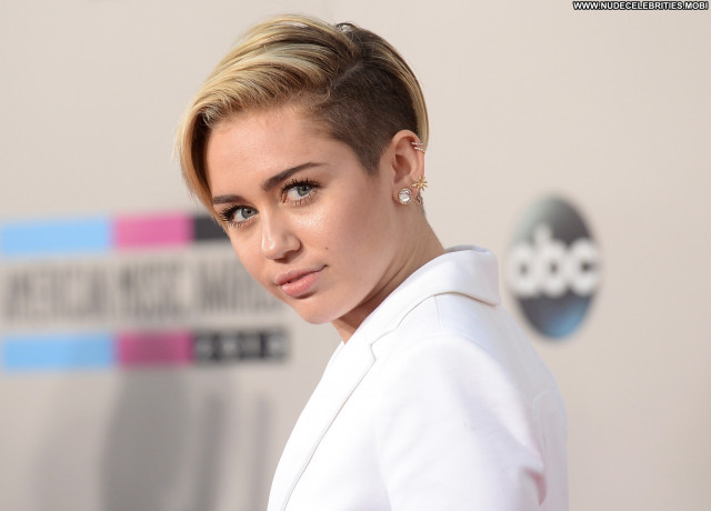 Miley Cyrus American Music Awards American High Resolution Celebrity