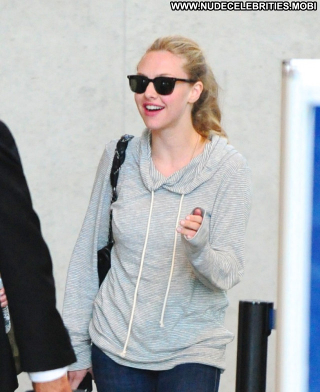 Amanda Seyfried Lax Airport Lax Airport Beautiful Posing Hot Babe