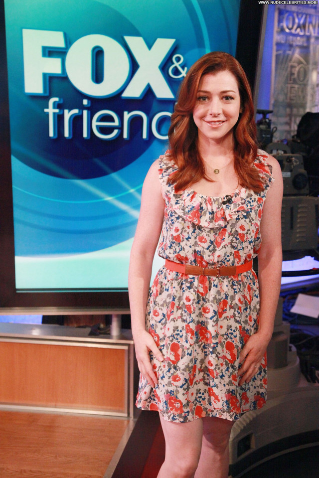 Alyson Hannigan New York Friends High Resolution New York Beautiful