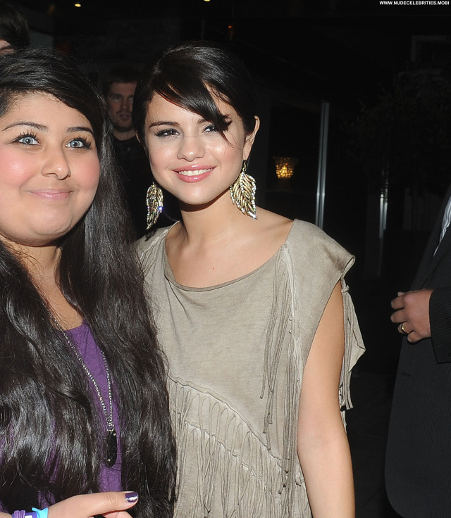 Selena Gomez No Source Celebrity London Beautiful Babe High