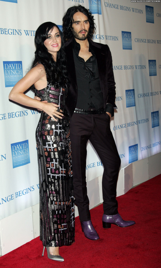 Katy Perry New York Posing Hot New York Beautiful Celebrity Babe High
