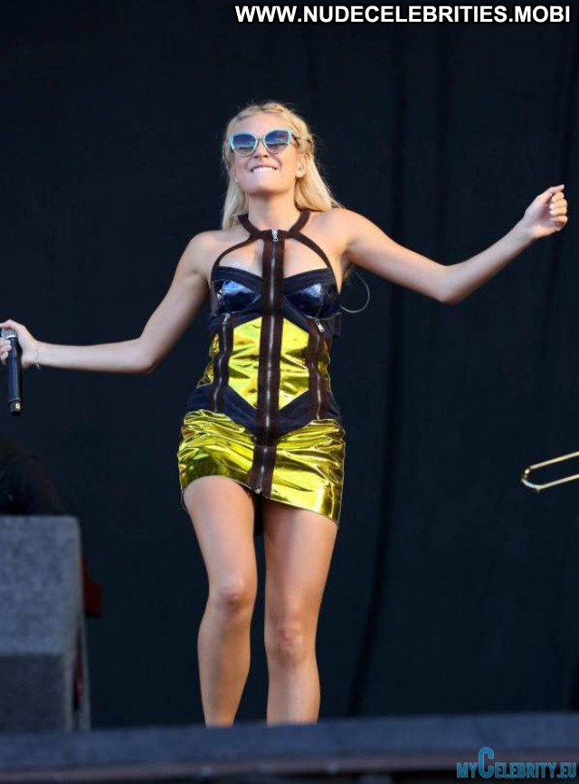 Pixie Lott Upskirt