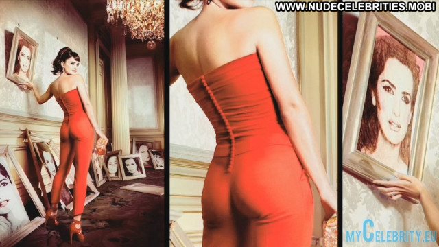 Penelope Cruz The Day Celebrity Babe Celebrity Posing Hot Topless