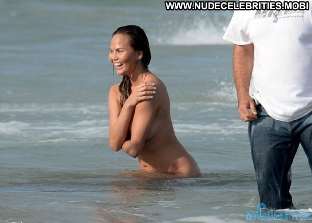 Chrissy Teigen Topless Photoshoot Beautiful Usa Photoshoot Nude