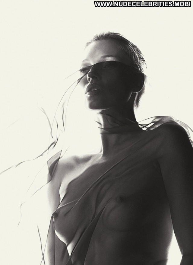 Kate Moss No Source Celebrity Nude Uk Posing Hot Beautiful Magazine