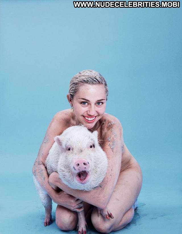 Miley Cyrus No Source Babe Usa Posing Hot Photoshoot Magazine