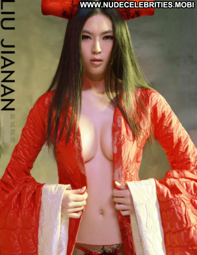 Liu Wen Nude.