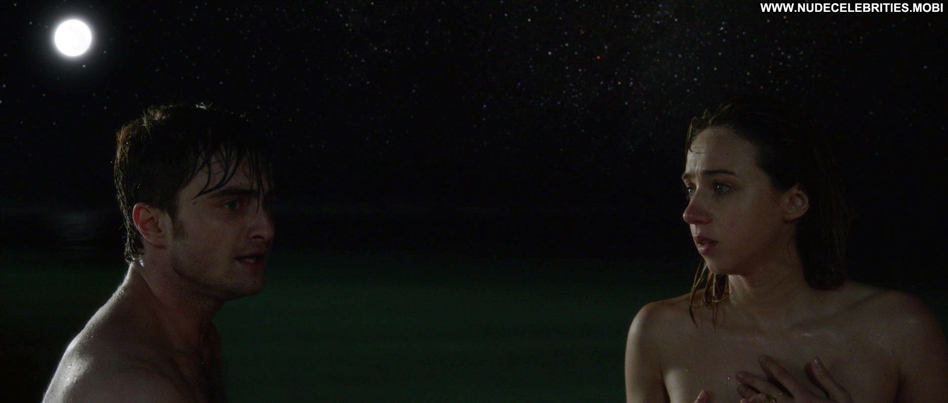 Zoe Kazan Sexy