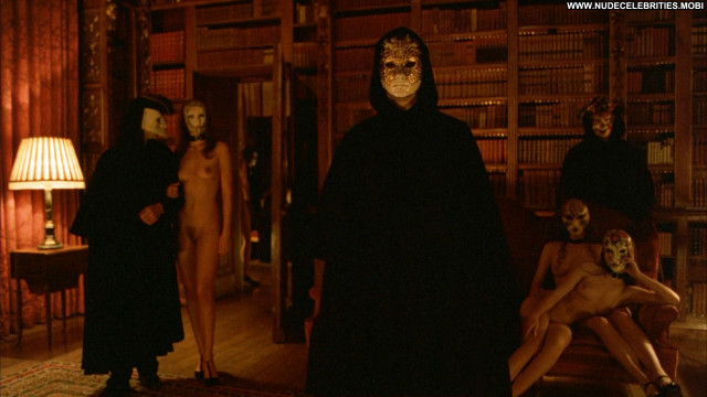 Julienne Davis Eyes Wide Shut Movie Hot Celebrity Topless Celebrity